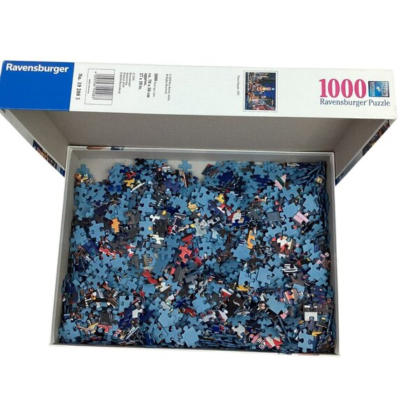 Ravensburger “Times Square NYC” 1000-Piece Premium Jigsaw Puzzle - Picture 3 of 10